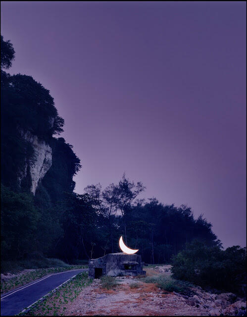 Pria Ini Bepergian Dengan Membawa &quot;Bulan Pribadi&quot; nya &#91;PIC++&#93;