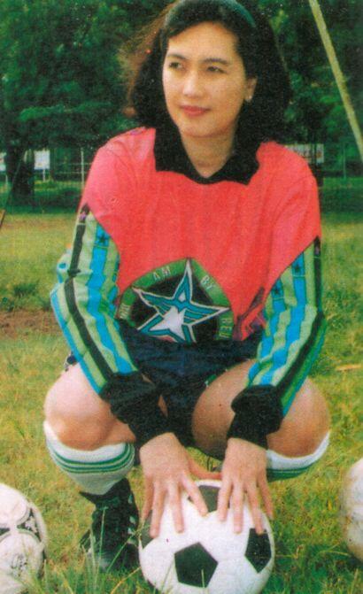  DIMANAKAH TIMNAS SEPAKBOLA WANITA INDONESIA?