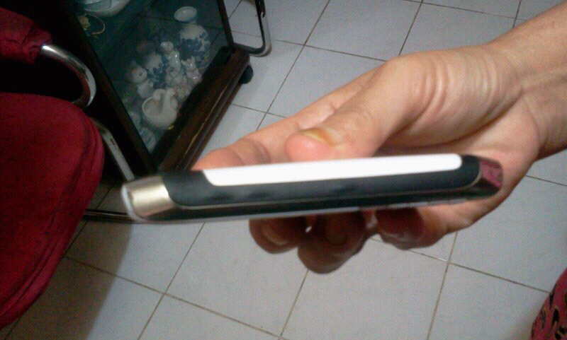 jual blackberry pearl 9105 3G white