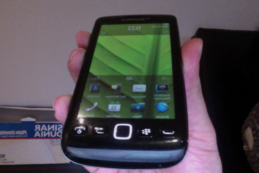 Dijual Bekas blackberry touch 9860 torch Great Condition