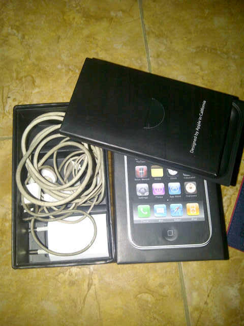 Iphone 3GS 16GB Black Jogja