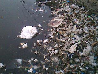 Wiiihhh. Fakta Menyeramkan Tentang Kantong Plastik