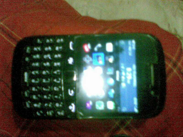 Blackberry 9220 aka Davis Black Second Masih Garansi