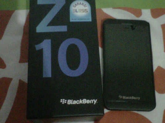 JUAL BLACKBERRY Z10 GARANSI BLESS