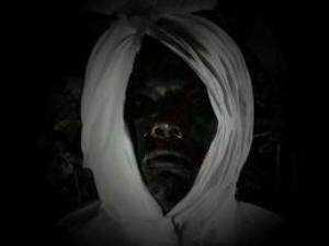 &#91;MISTER&#93; Hiiii, Ada Pocong Kasih Uang Rp 5 Juta