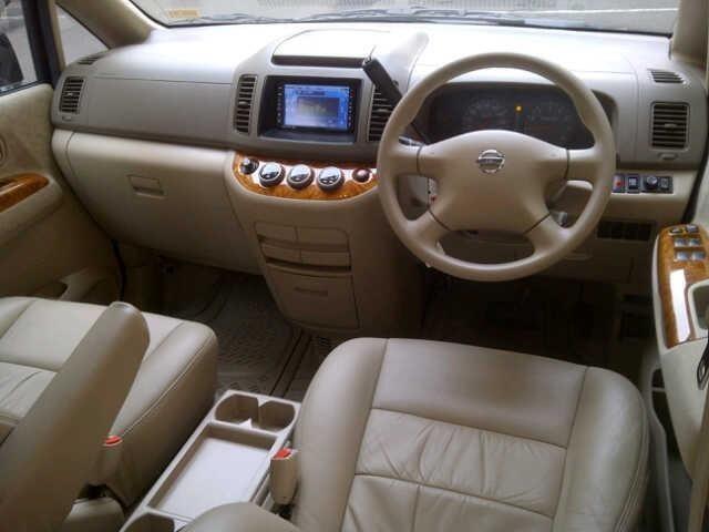 NISSAN SERENA AUTECH 2010 (BLACK)