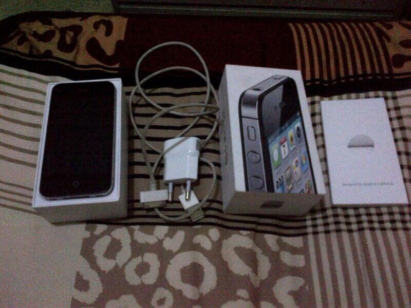 Jual Iphone 4s 32gb hitam BU