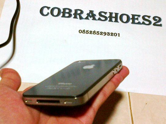 WTS iPhone 4S 64GB Black Fullset Mulus 98% atau WTT dengan iPhone 5 Black 16/32 GB