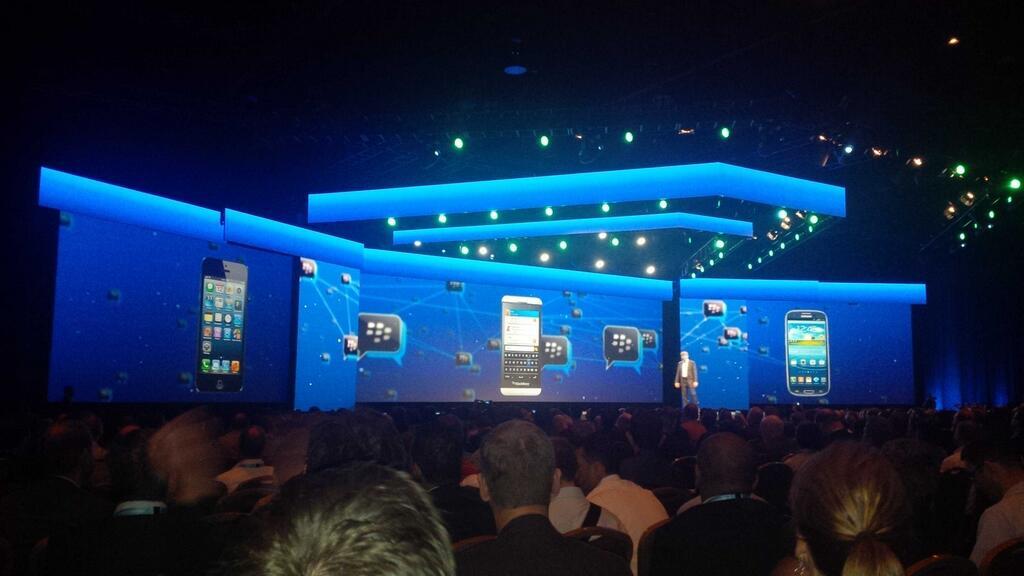 &#91;HOT&#93; BlackBerry Boyong BBM ke iOS &amp; Android