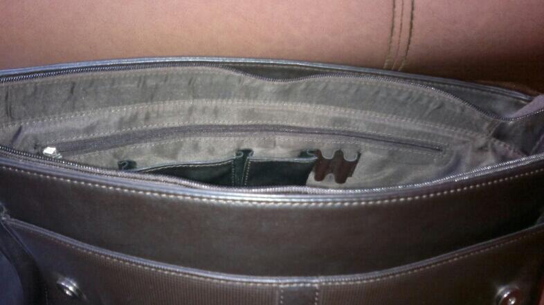 Tas kerja laki-laki Salvatore Ferragamo