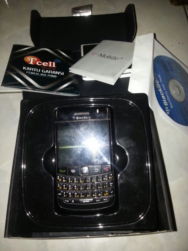 WTS Jual BlackBerry (BB) Onyx 2 9780 Warna Hitam