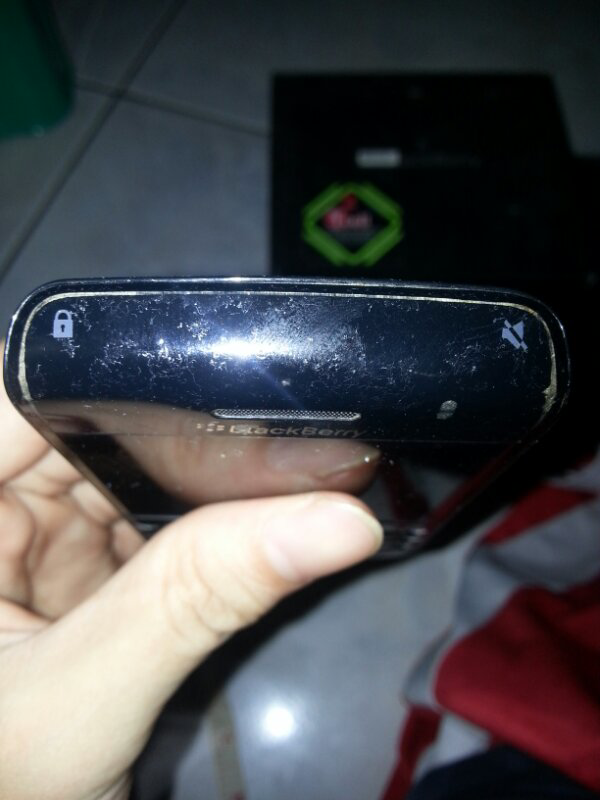 WTS Jual BlackBerry (BB) Onyx 2 9780 Warna Hitam