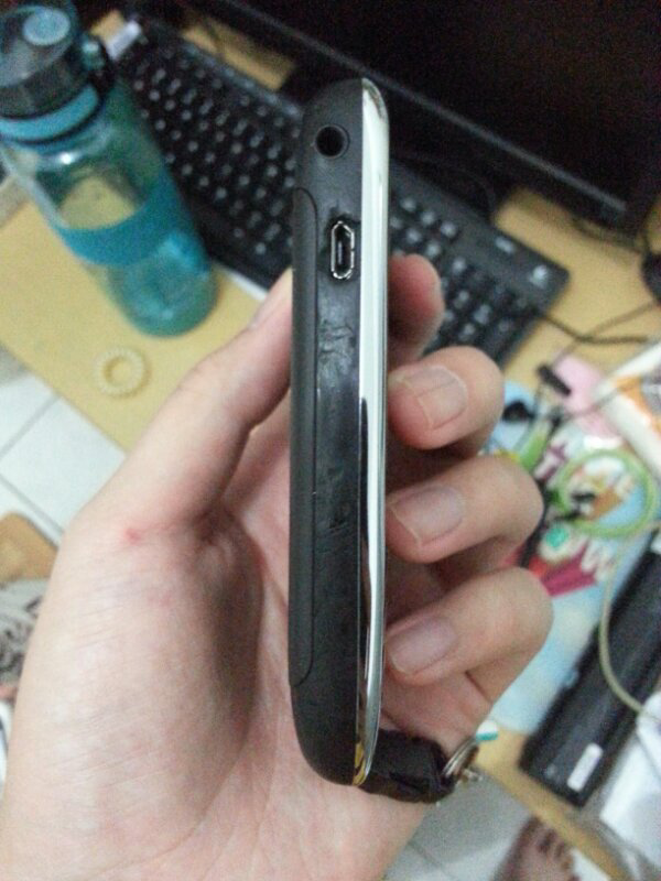jual blackberry 9300 second kondisi 80%