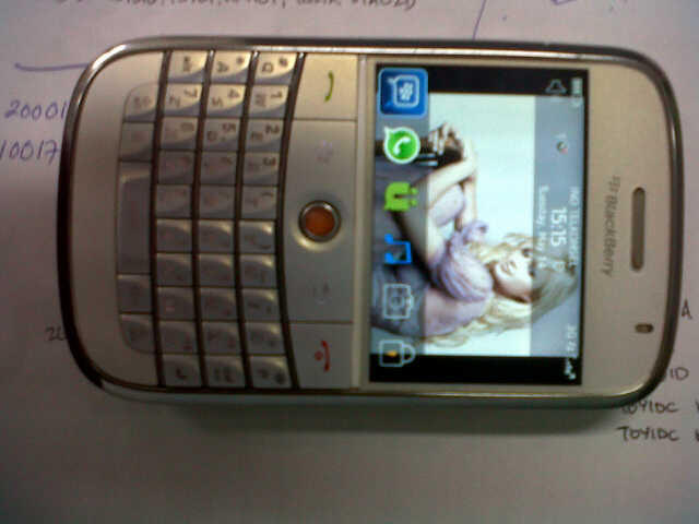 JUAL CEPAT BB BOLD WHITE 2ND MURAH