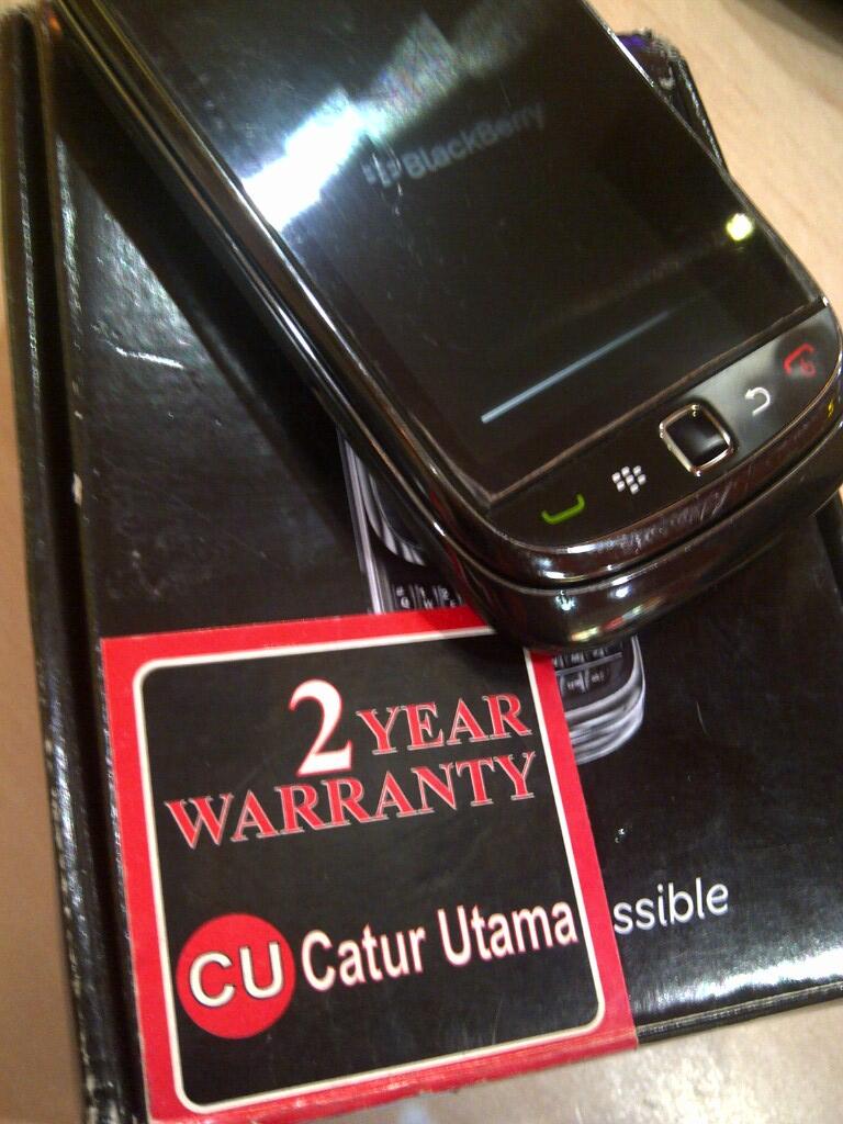 BB Torch 9800 - mulus bandung