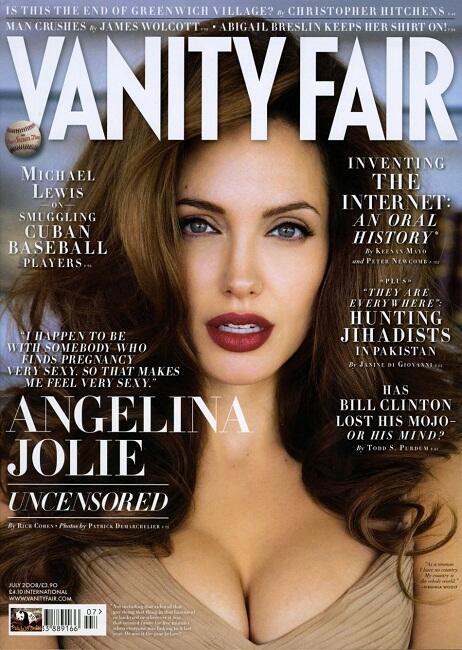 Angelina Jolie Angkat Kedua Payudaranya