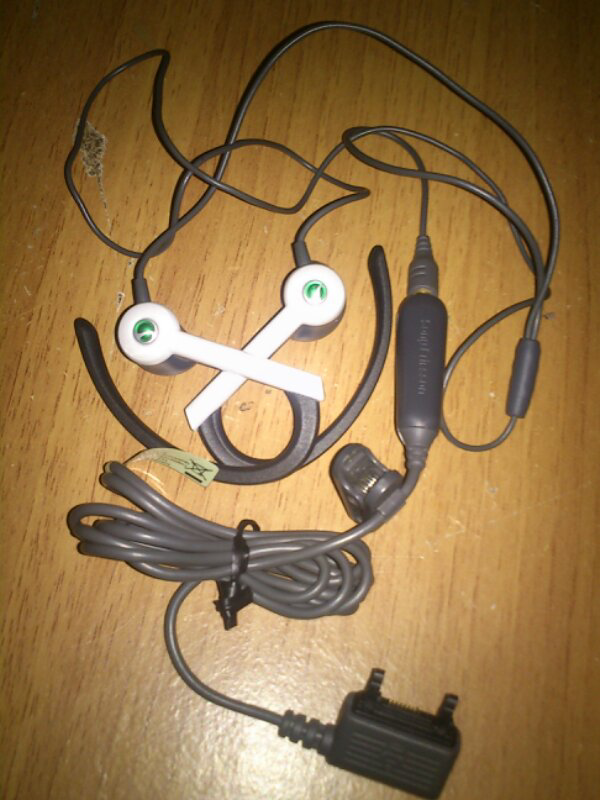 earphone sony ericsson hpm 65 like new