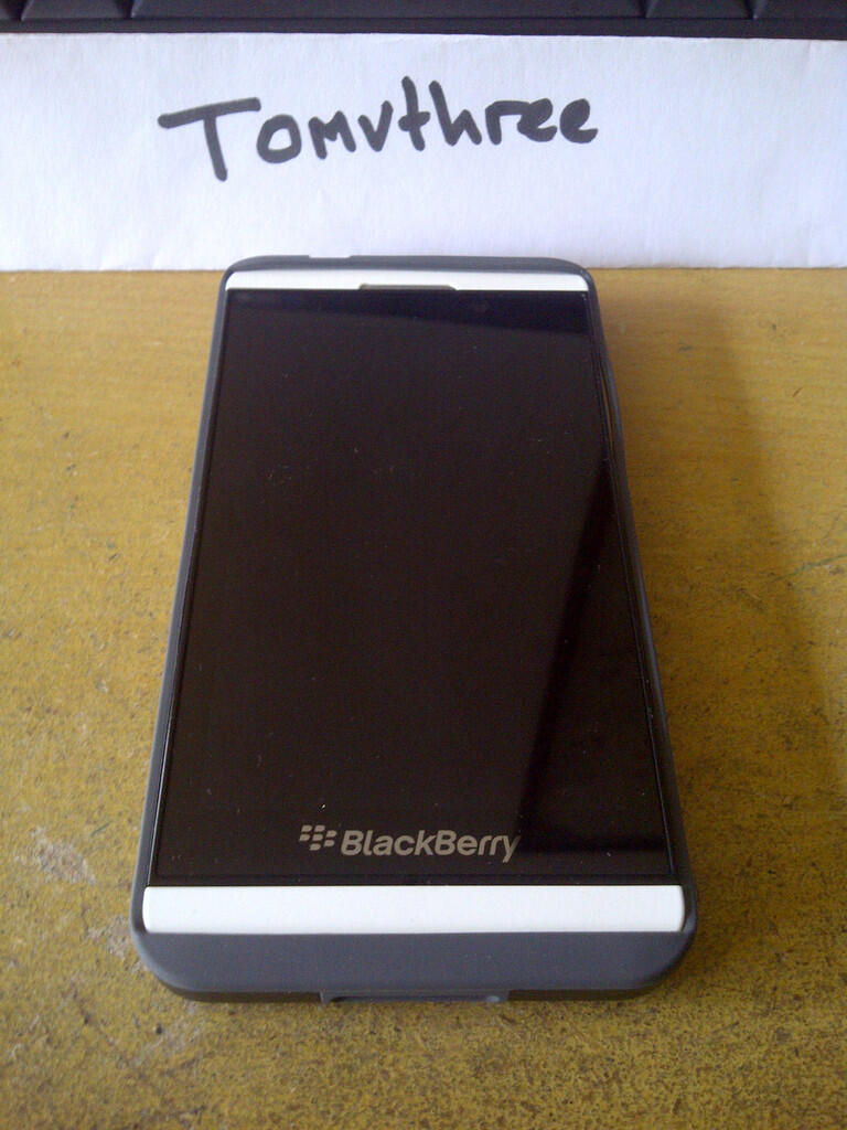bb z10 second white