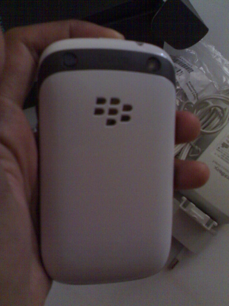 Blackberry Amstrong 9320 Komplit,Mulus,Garansi + mmc 2gb