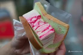 &#91;CULINARY&#93; Mengintip Ice Cream Sandwich di Pinggiran Jalan Kota Singapore