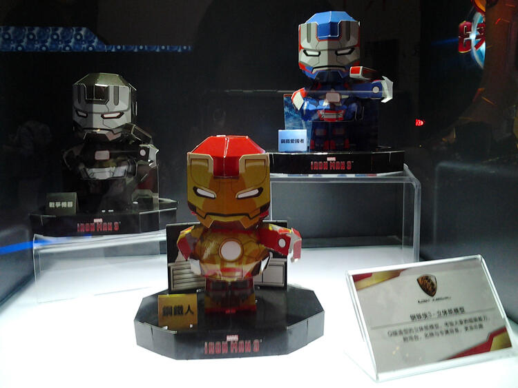 HOT NEWS BUAT PECINTA IRON MAN -Pameran Iron Man 3 by Hot Toys di Shanghai, China