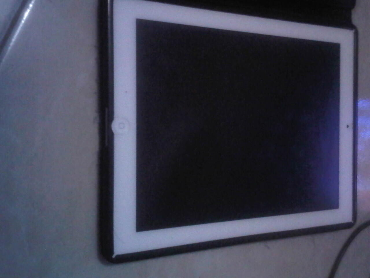 di jual ipad 3 32gb white 4g + wifi batangan