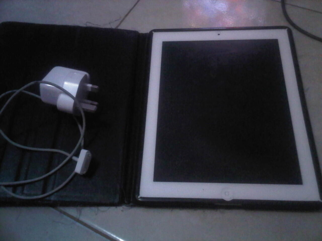 di jual ipad 3 32gb white 4g + wifi batangan