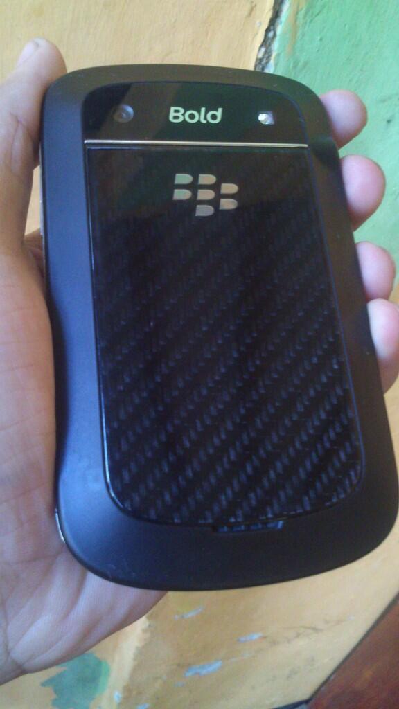 blackberry 9900 a.k dakota black