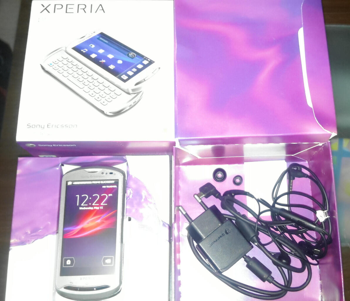Jual Santai HP Sony Ericsson Xperia Pro MK16i second (BANDUNG),