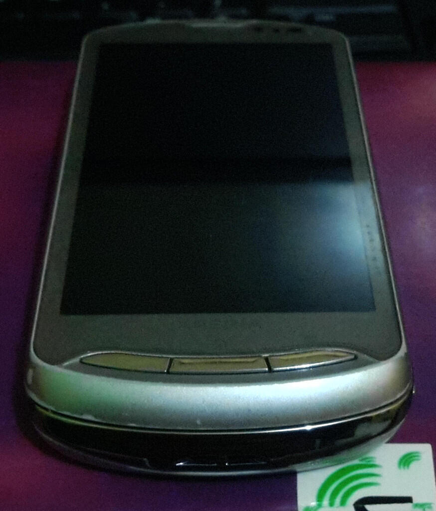 Jual Santai HP Sony Ericsson Xperia Pro MK16i second (BANDUNG),