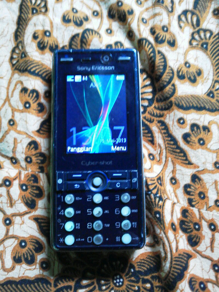 WTS Sony Ericsson K810i Batangan...Solo