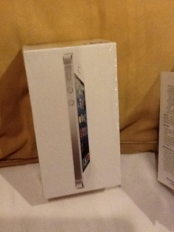 JUAL IPHONE 5 32GB SURABAYA COD ONLY