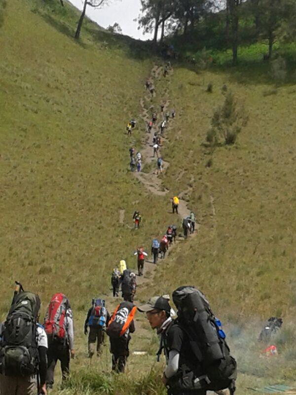 Mahameru (8-12 Mei 2013)