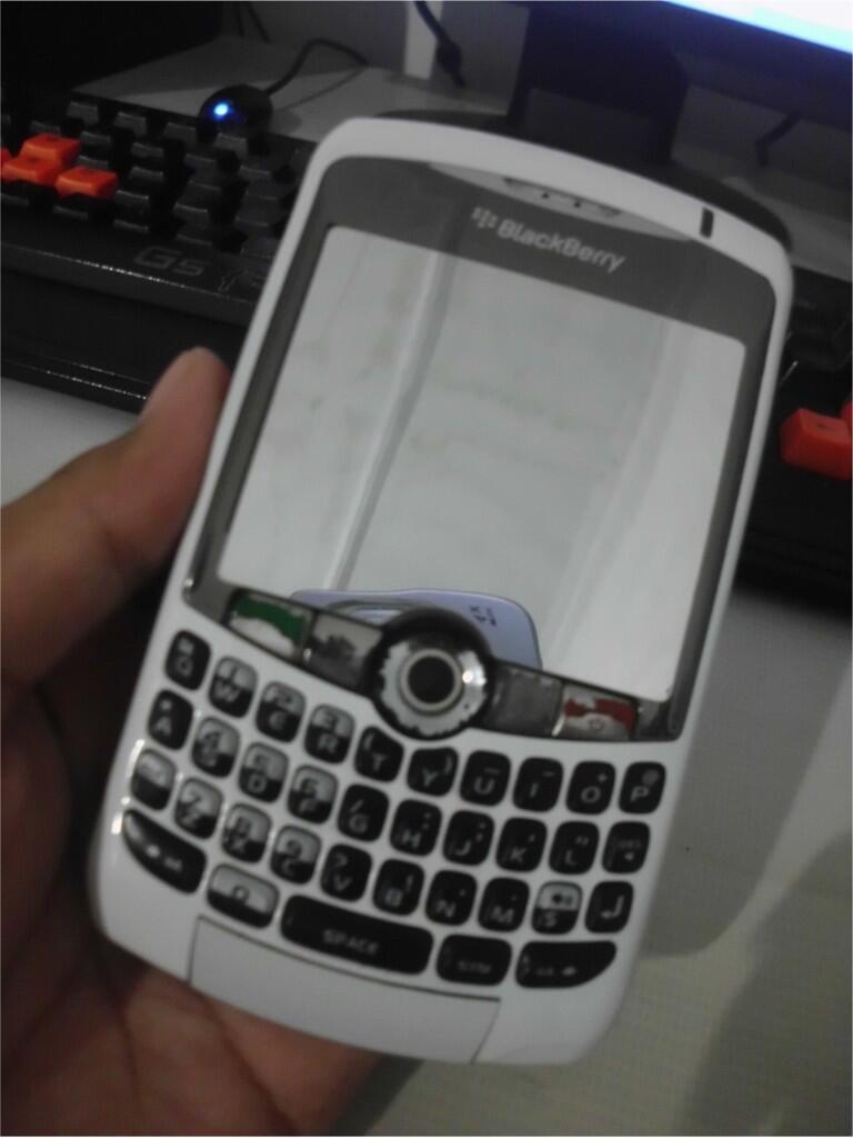 Blackberry 8320 Putih Second Mulus Free Ongkir