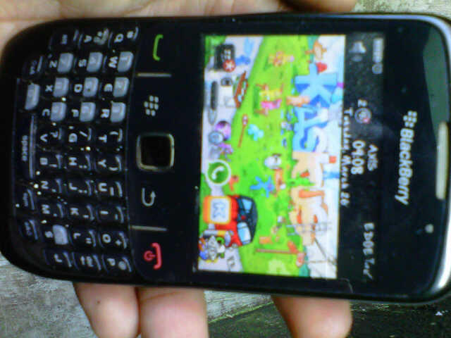 blackberry gemini 8520
