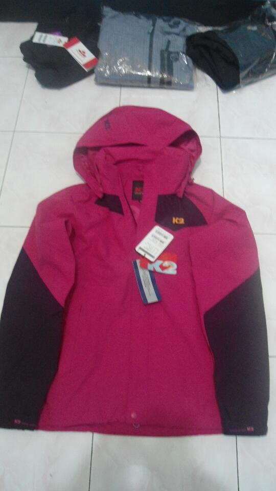 Terjual jaket dan celana  gunung outdoor ori  Iguana 