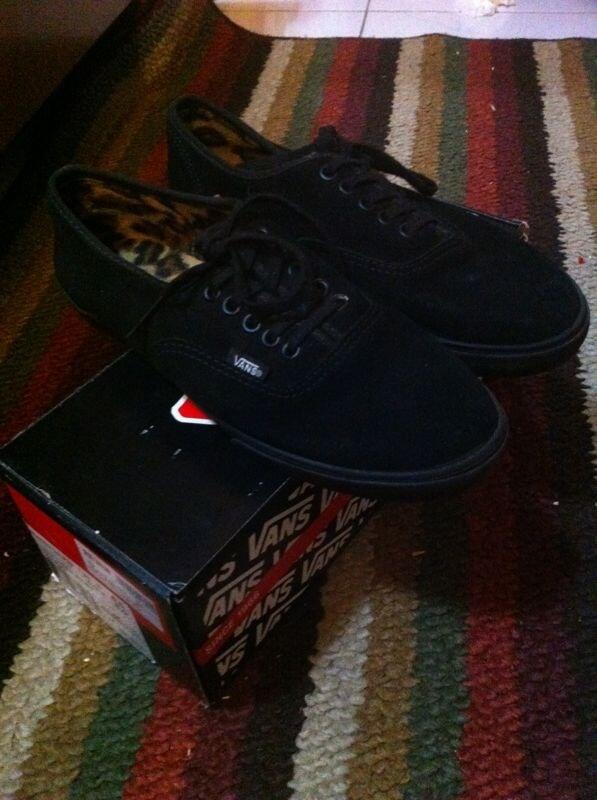 vans authentic low pro black