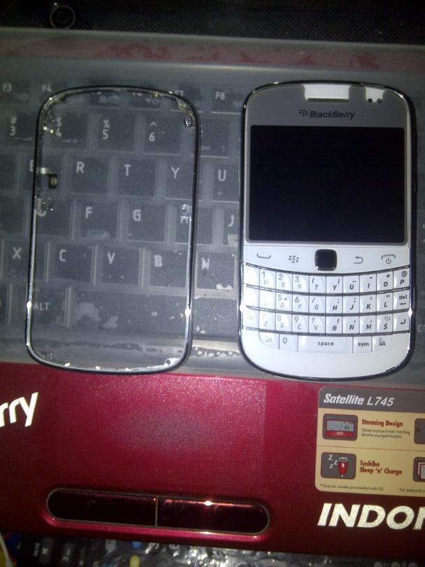 BB 9930 MONTANA PUTIH MATOT + BEZEL