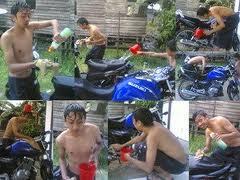 Manfaat Mencuci Motor Sendiri