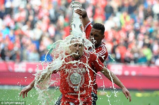 Karena Muslim, Ribery Marah saat Diguyur Bir ketika Kemenangan Muenchen