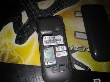 jual hp LG A180 comunicator murah banget