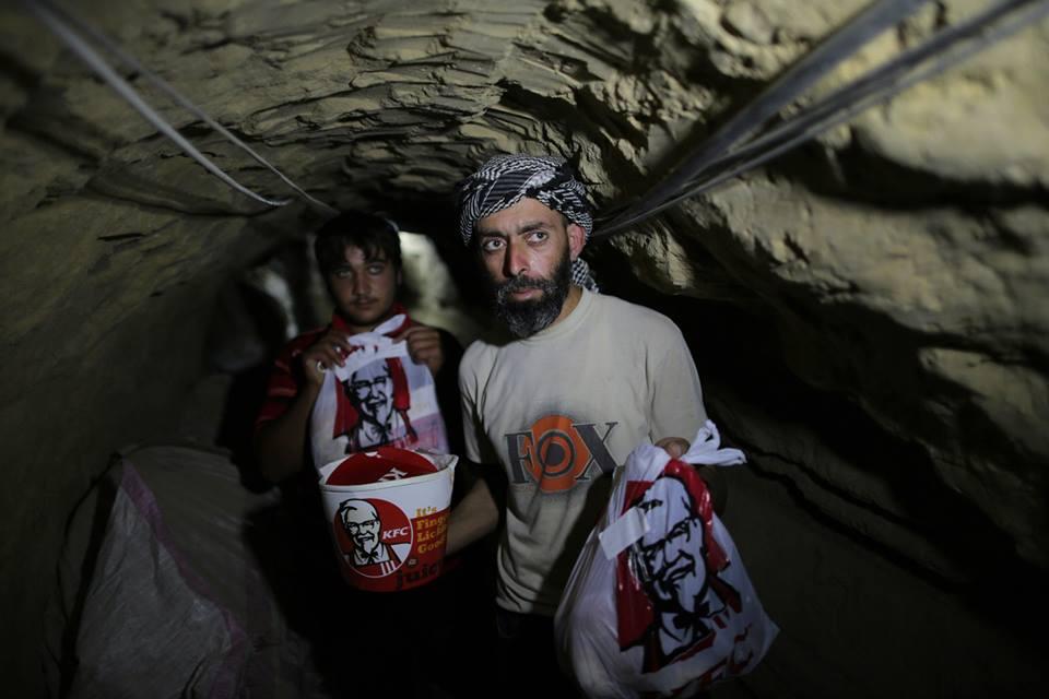 Pernahkah anda mendengar KFC Delivery Service Bawah Tanah?