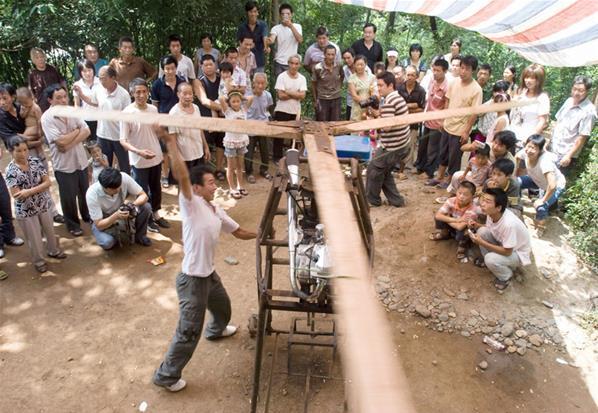 Karya yang luar biasa dari desa di Cina !!