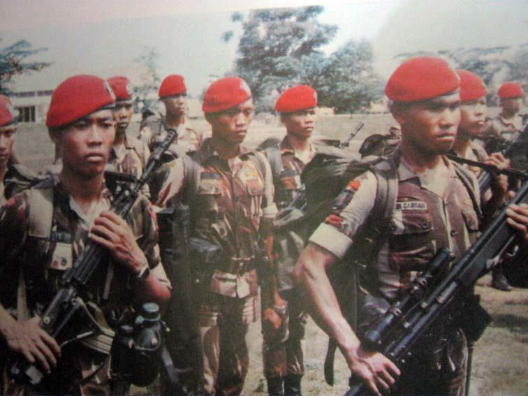 Upaya melestarikan loreng TNI dan Polri-http://www.museumloreng.blogspot.com/