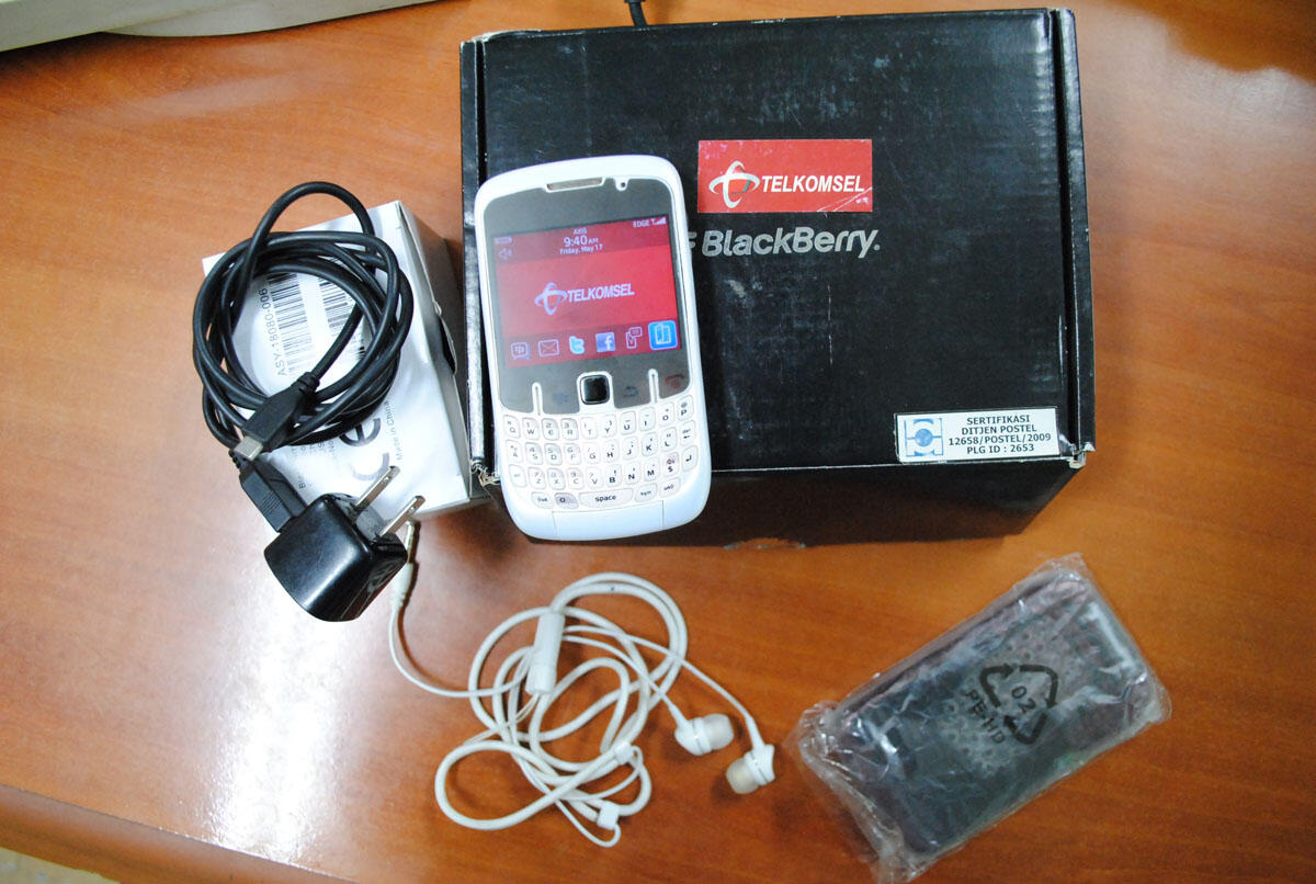 Jual Cepat Blackberry Gemini 8520 Putih
