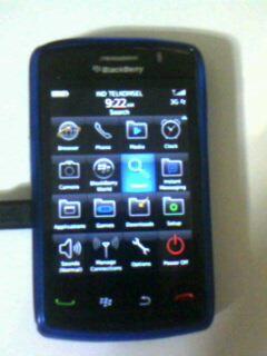 Dijual Blackberry Storm 2 9550 3G FullSet Batere 2800mAh