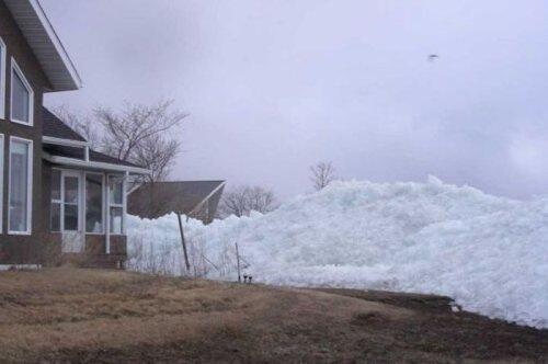 Tsunami Es di Kanada