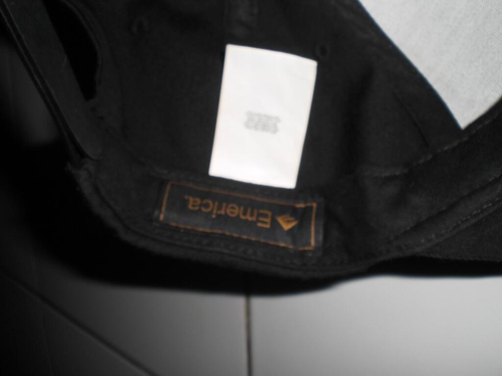 topi snapback emerica original