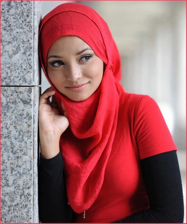 Siapa Bilang Hijab itu Tidak Cantik..??? Coba lihat ini..