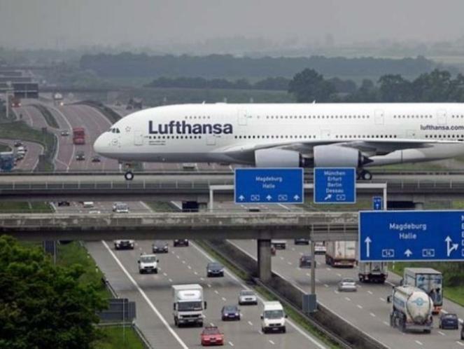 Unik, Jalan Layang Khusus Pesawat di Jerman